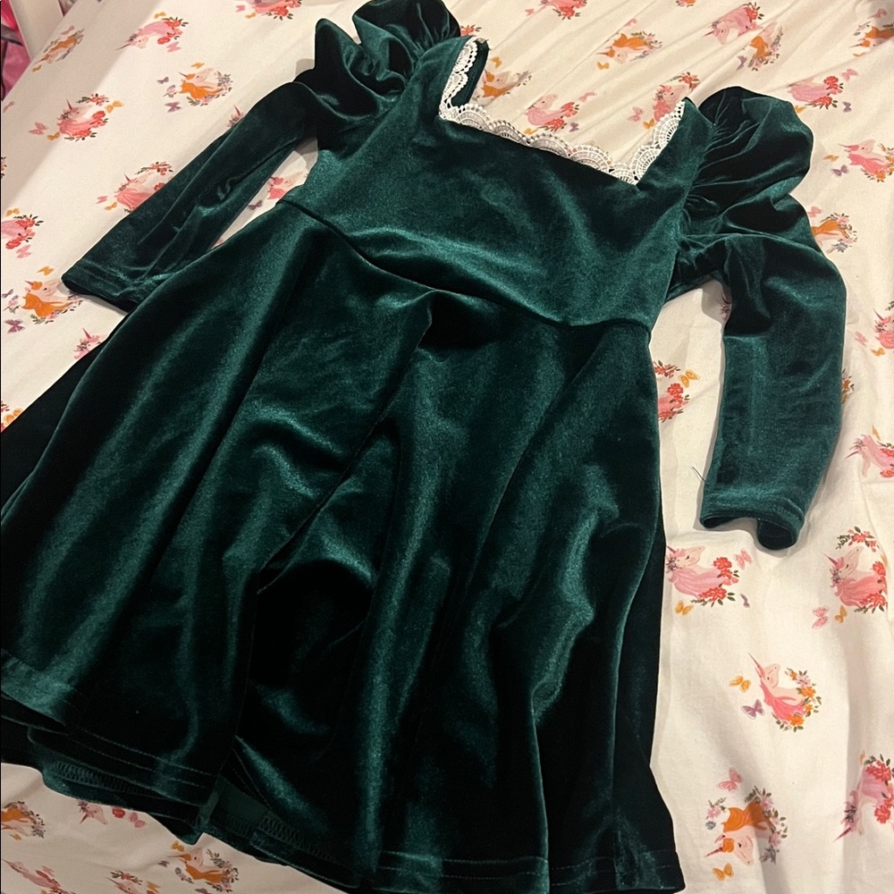 SHEIN Green Velvet Kids Dress